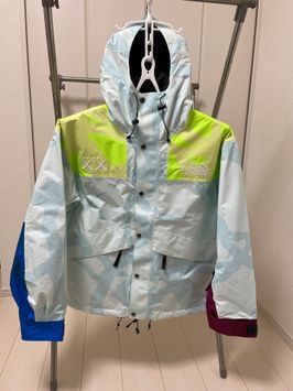 The North Face × Kaws Retro 1986 Mountain Jacket "Ice Blue"