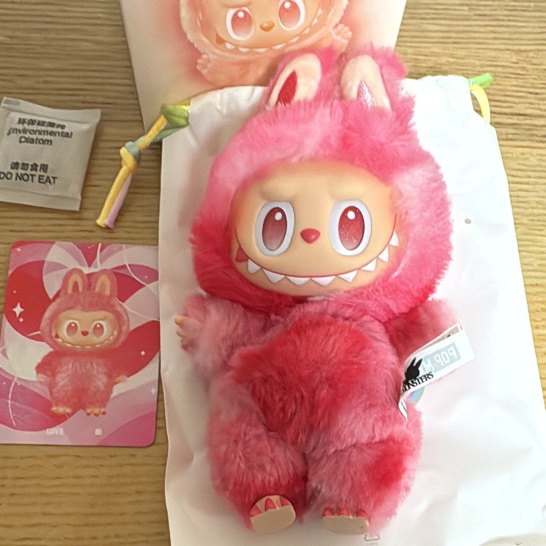 POP MART THE MONSTERS (LABUBU) Big into Energy Series Plush Pendant LOVE