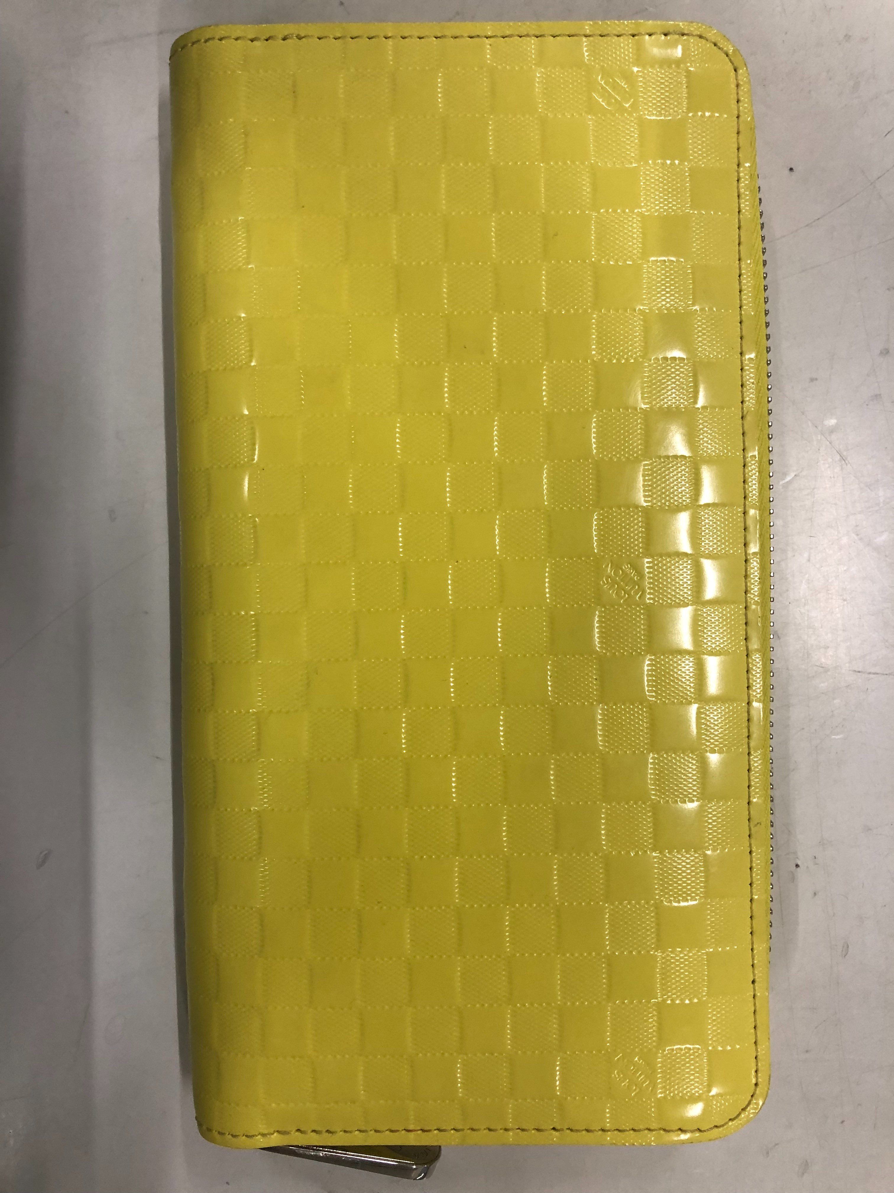 Louis Vuitton Damier Facette Zippy Wallet Jaune