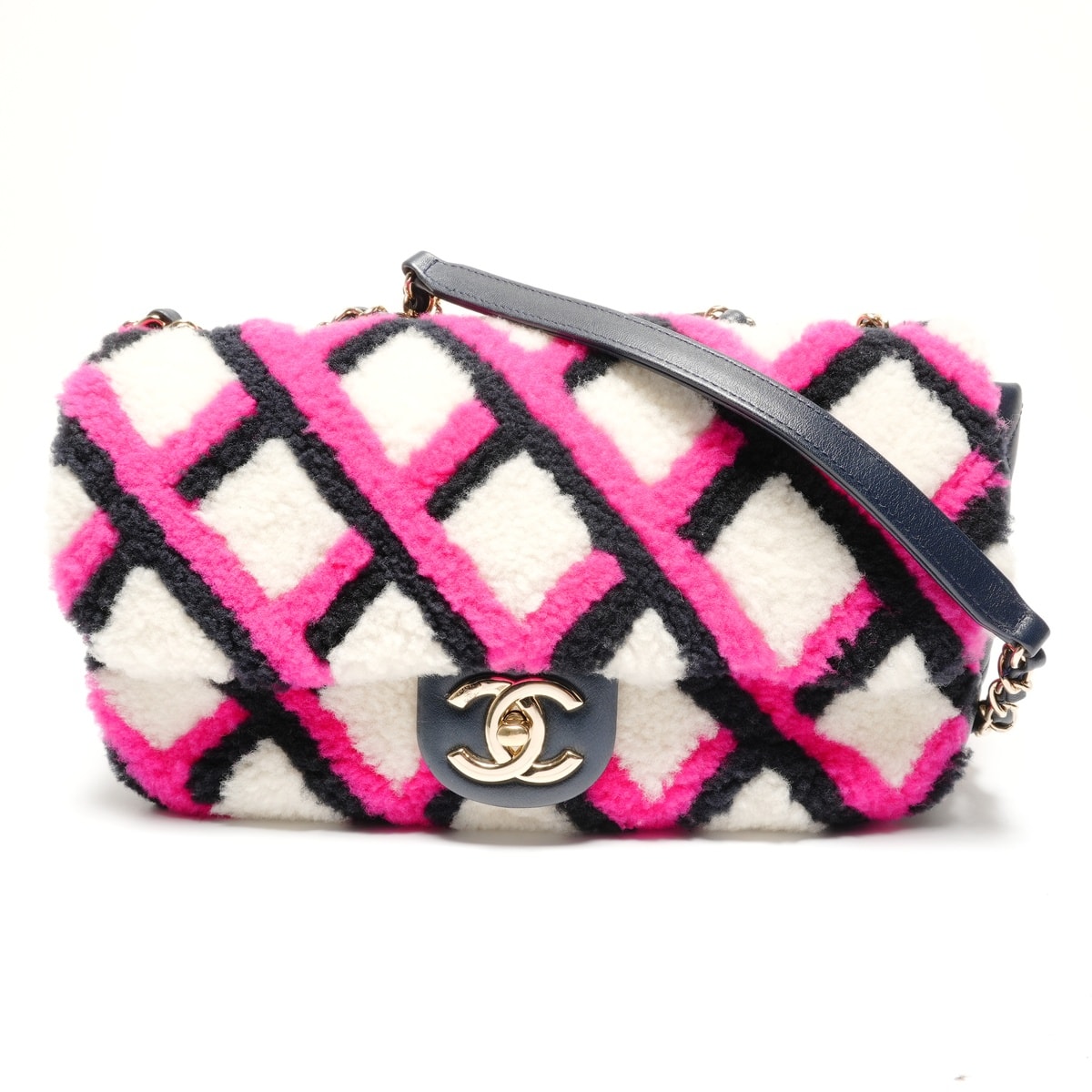 シャネル CHANEL ムートン ボア マトラッセ フラップ チェーン 23番台 2016-2017 ショルダーバッグ【中古】