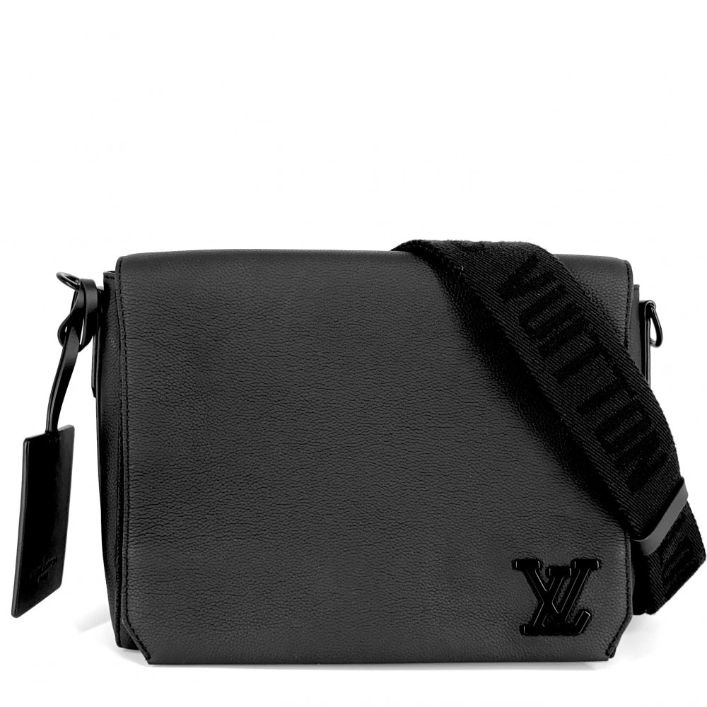 LOUIS VUITTON ルイヴィトン ショルダーバッグ LVアエログラム テイクオフ メッセンジャー 斜め掛け M57080 レザー    ブラック 黒 ブラック金具 メンズ 美品【中古品】