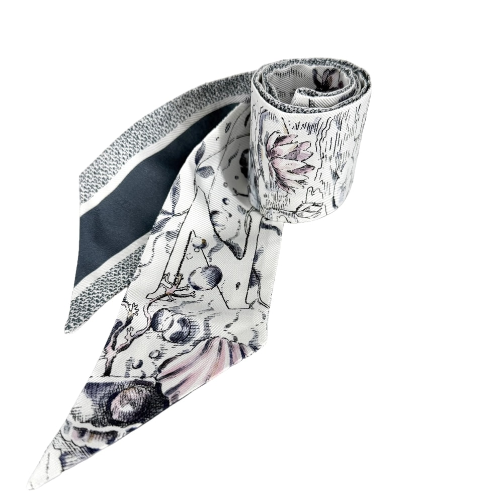 Christian Dior クリスチャンディオール スカーフ ミッツァ 花柄 ファッションアイテム シルク    ホワイト 白 グレー レディース 美品【中古品】