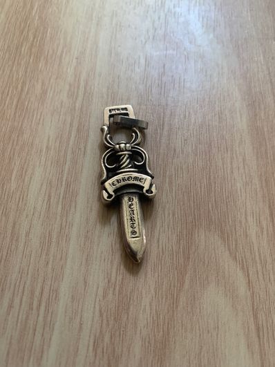 Chrome Hearts #10 Dagger Pendant "Silver"