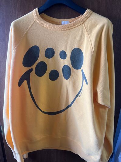 smile raglan sweat shirt