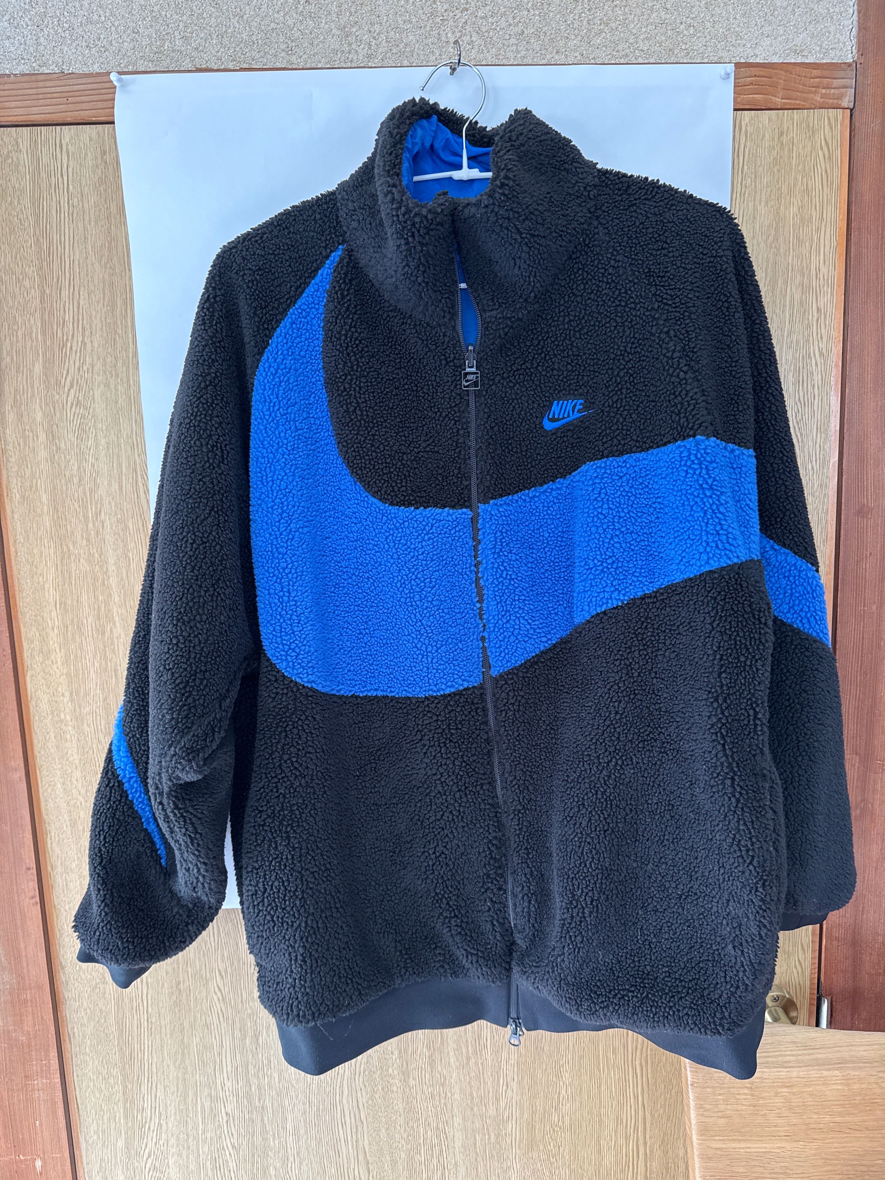 Nike Big Swoosh Reversible Boa Jacket "Black Sail"