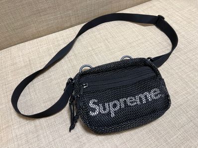 Supreme 20SS Small Shoulder Bag Supreme 20SS Small Shoulder Bag