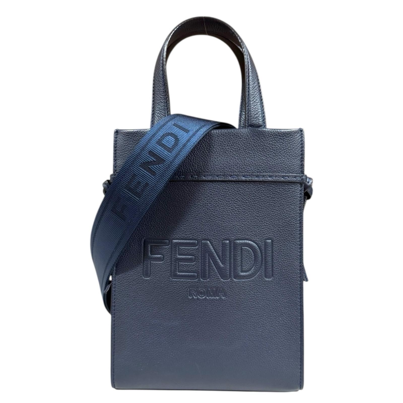 フェンディ ゴートゥーショッパースモール ショルダーバッグ レザー 7VA584 ネイビー メンズ FENDI  中古