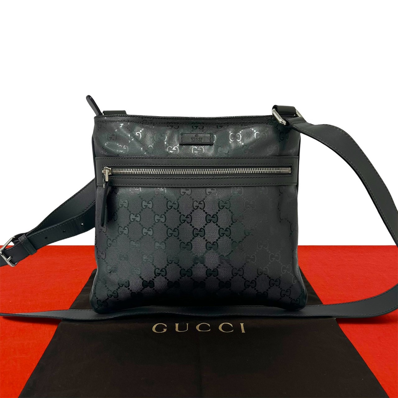GUCCI グッチ GGインプリメ ロゴ 柄 PVC レザー ショルダーバッグ グレー
 24790