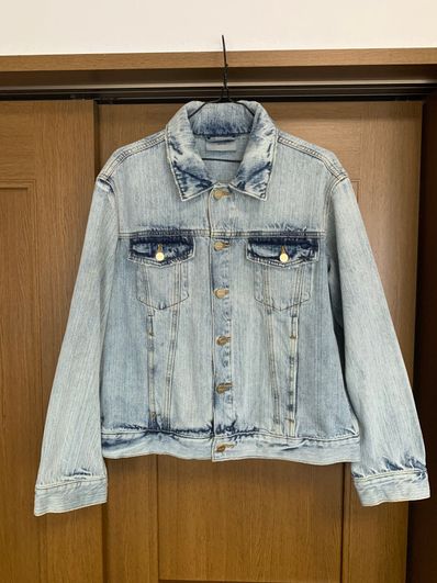 FEAR OF GOD ESSENTIALS Denim Trucker Jacket "Light Indigo"