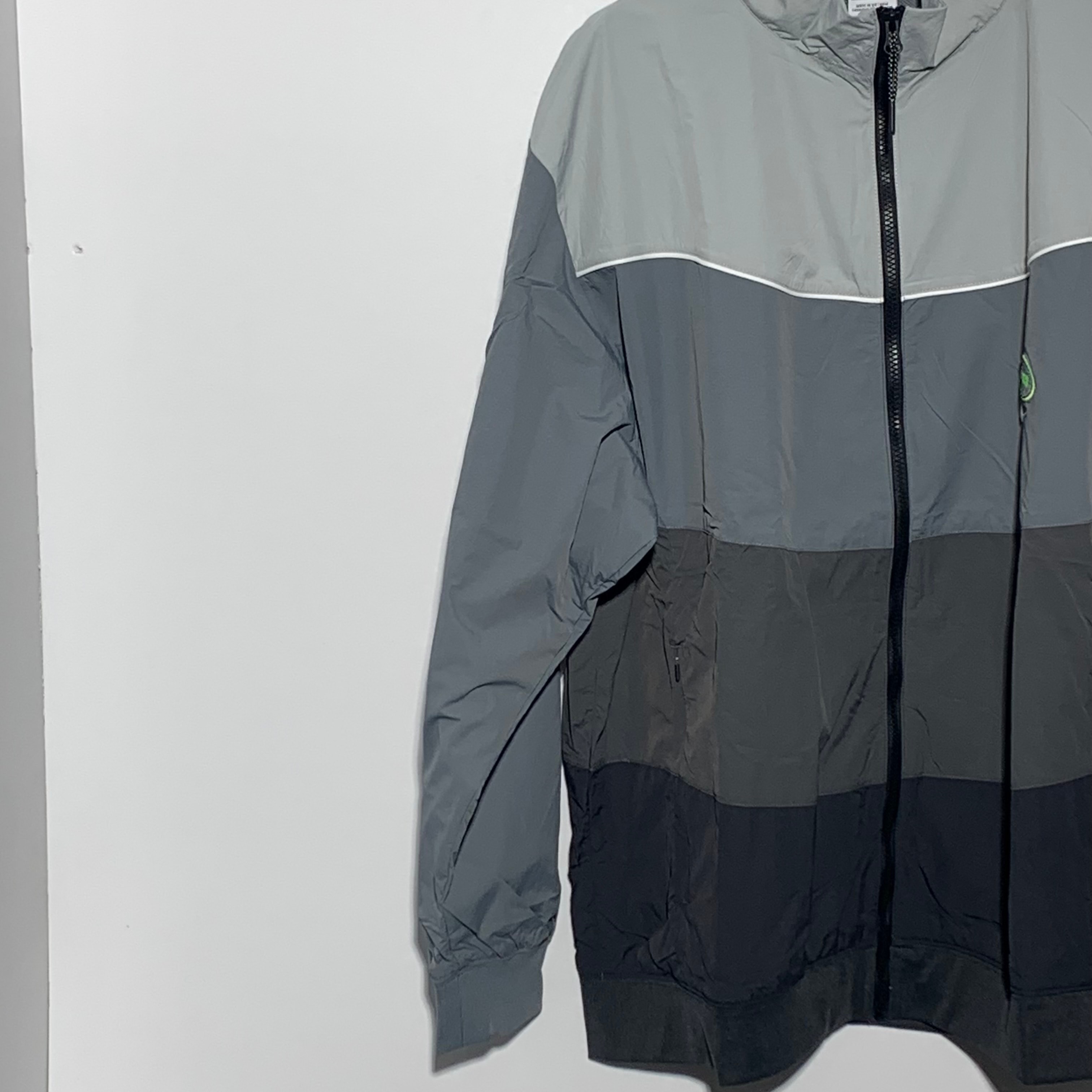 Nike NSW Air Max 95 Woven Jacket "Gray"