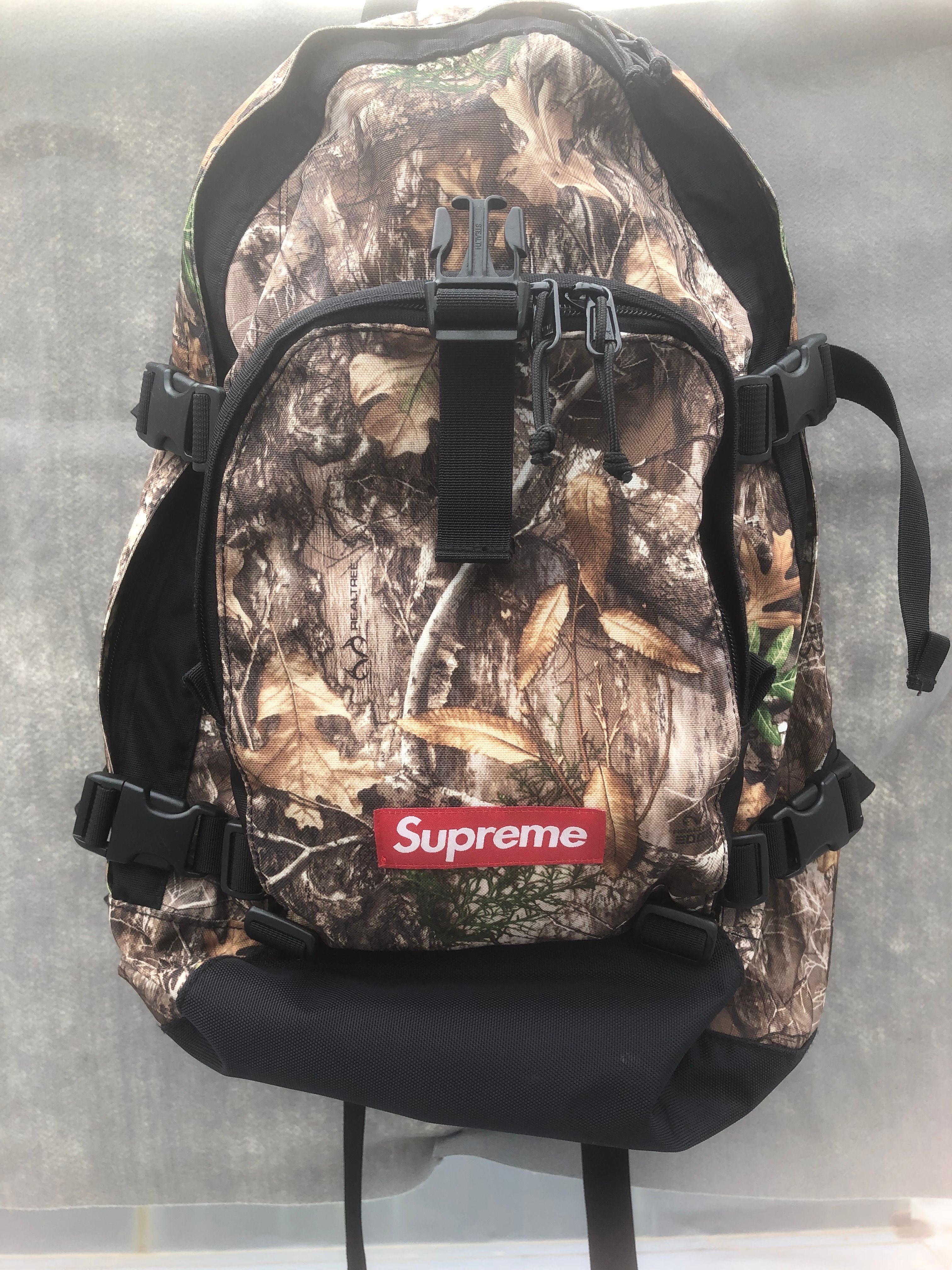 Supreme 19FW Backpack "Real Tree Camo"