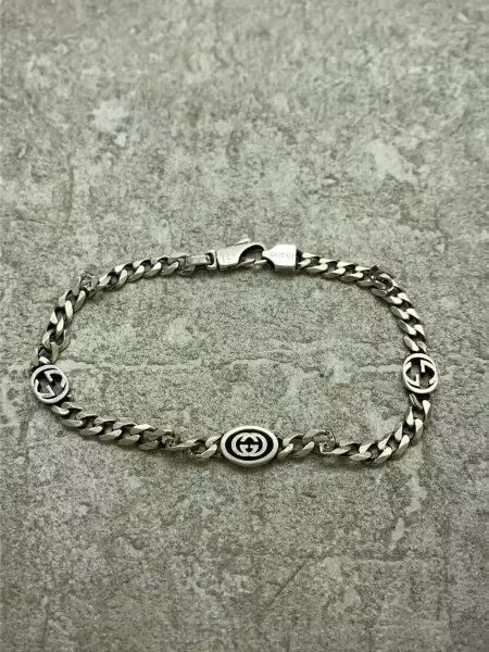 GUCCI Interlocking G Bracelet