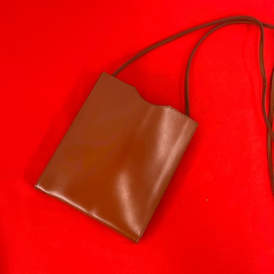 HERMES エルメス オメニトゥ レザー ショルダーバッグ ブラウン
26741