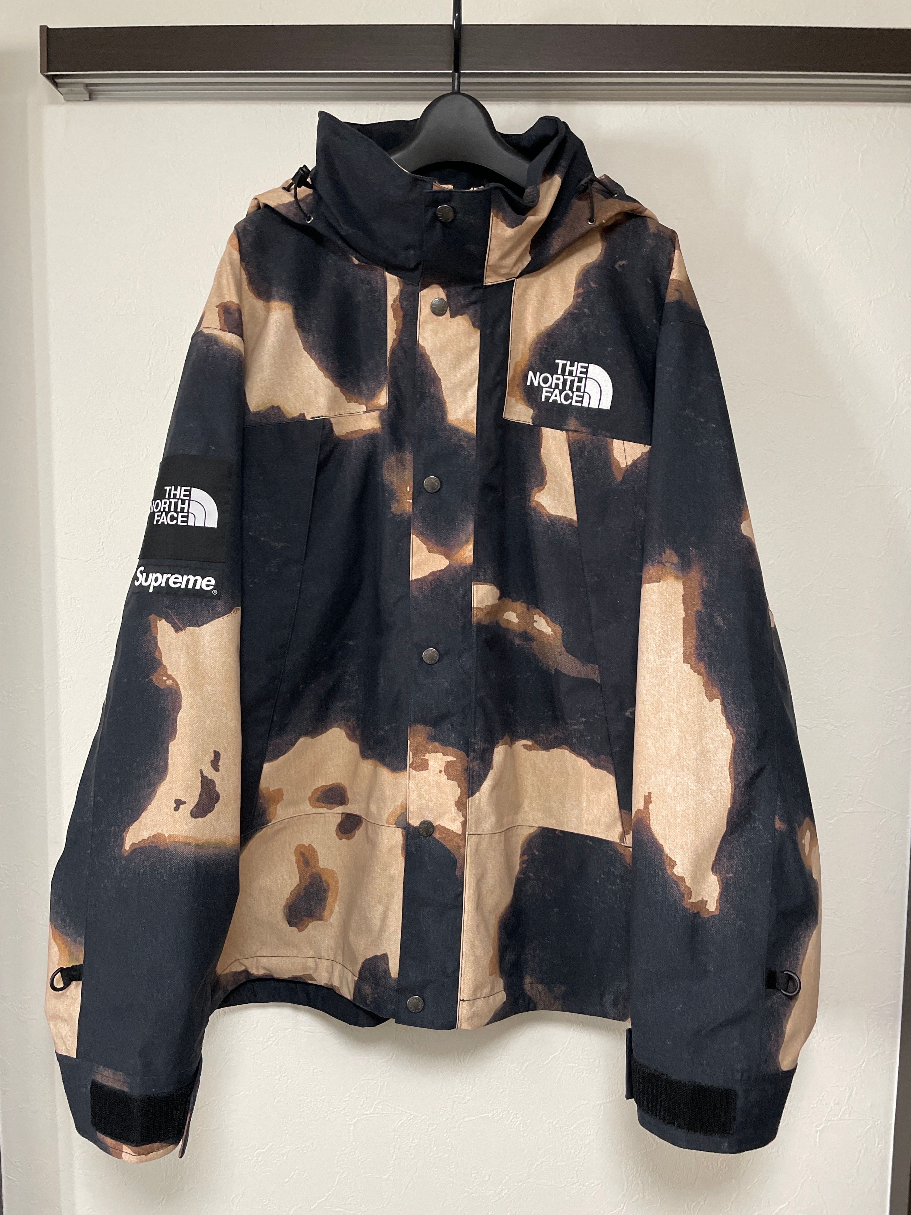 Supreme x The North Face Bleached Denim Print Mountain Jacket "Black"