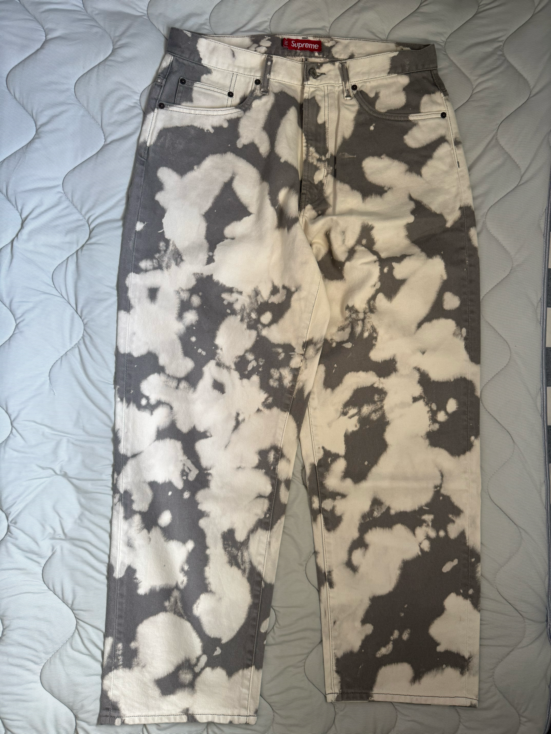 Supreme Baggy Jean "Bleached"