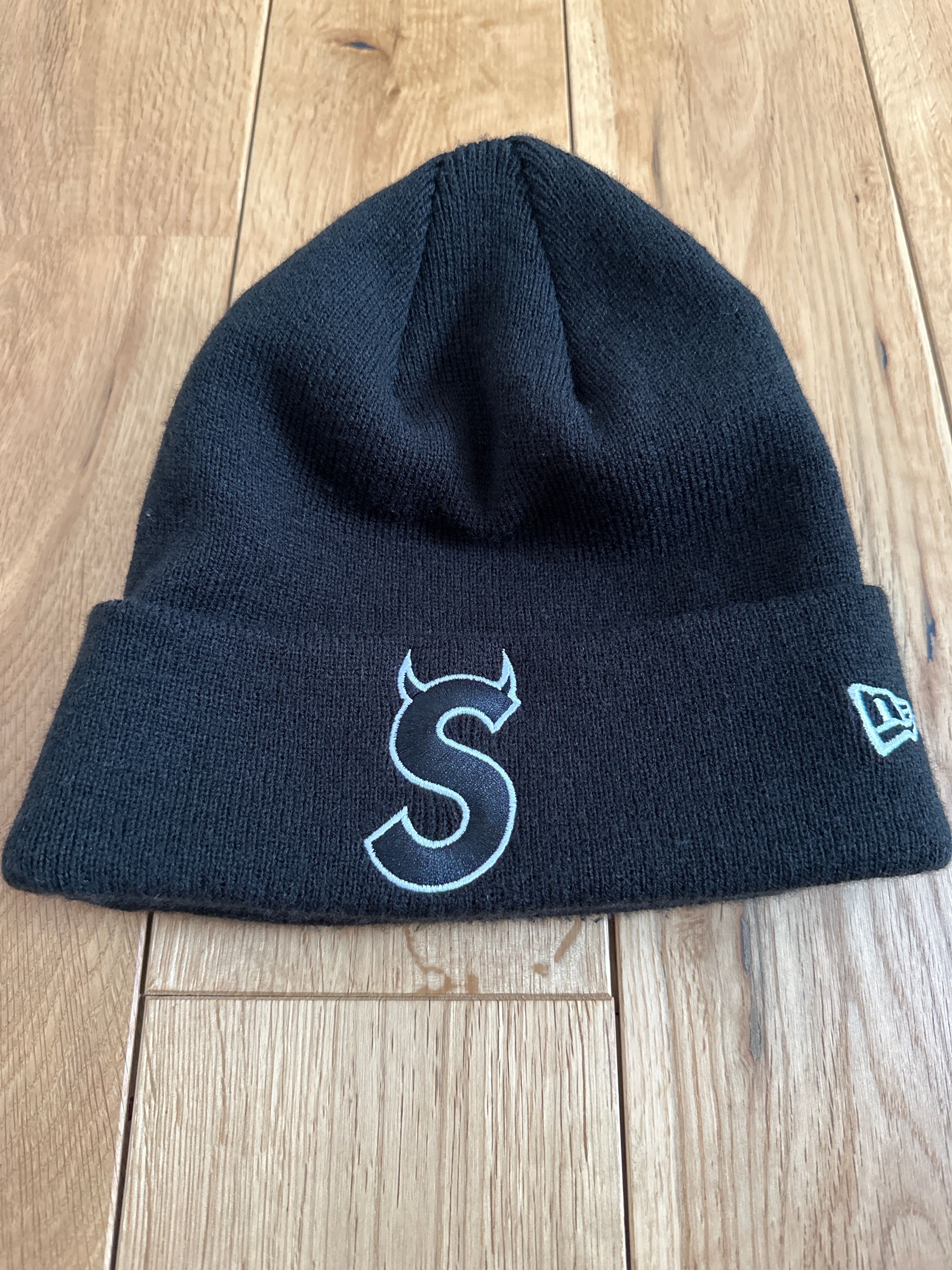 Supreme New Era S Logo Beanie "Black" (22FW)