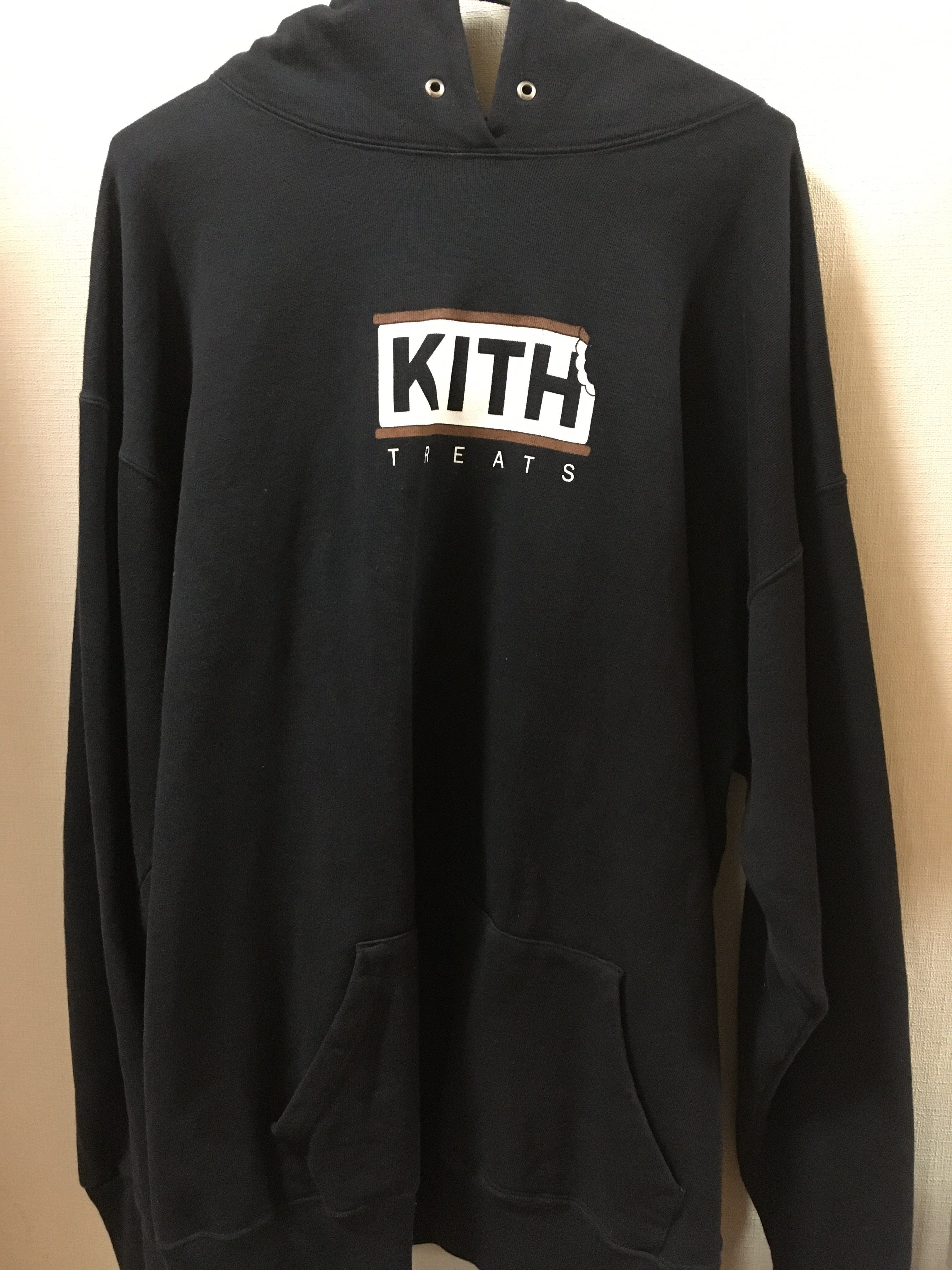 Kith treats box logo