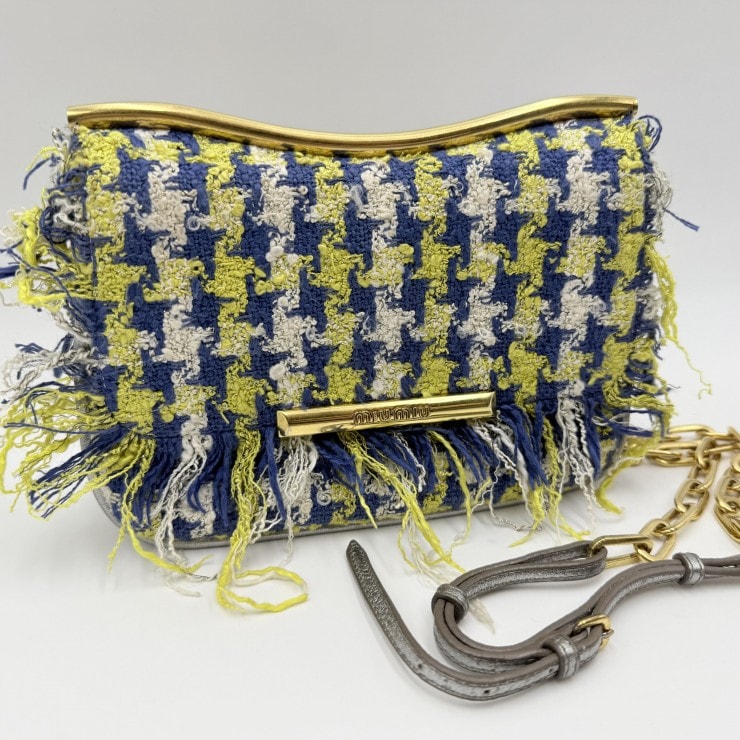 MIU MIU(ミュウミュウ) ツイード チェーンショルダーバッグ フリンジ フラップ シルバーレザー ゴールド金具 レディース 【中古】