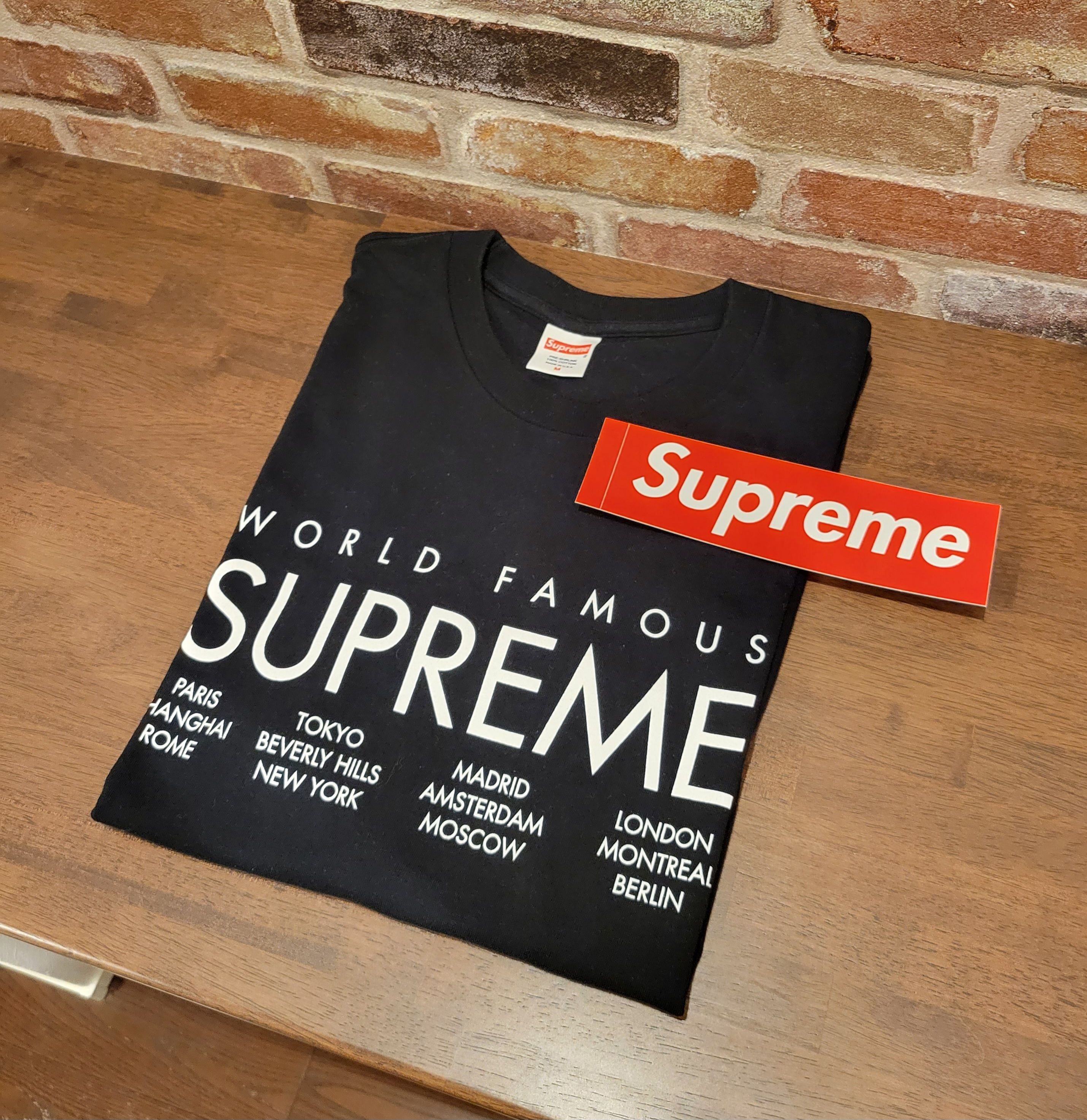 Supreme International Tee "Black"