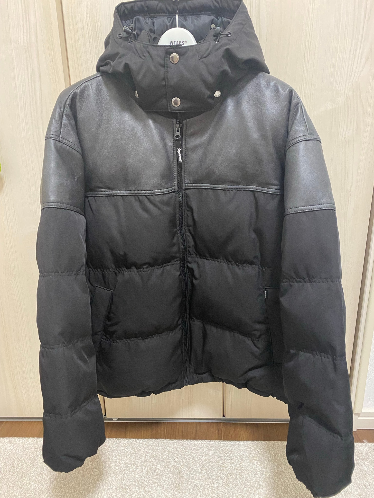 Supreme Leather Yoke Puffer Jacket "Black"