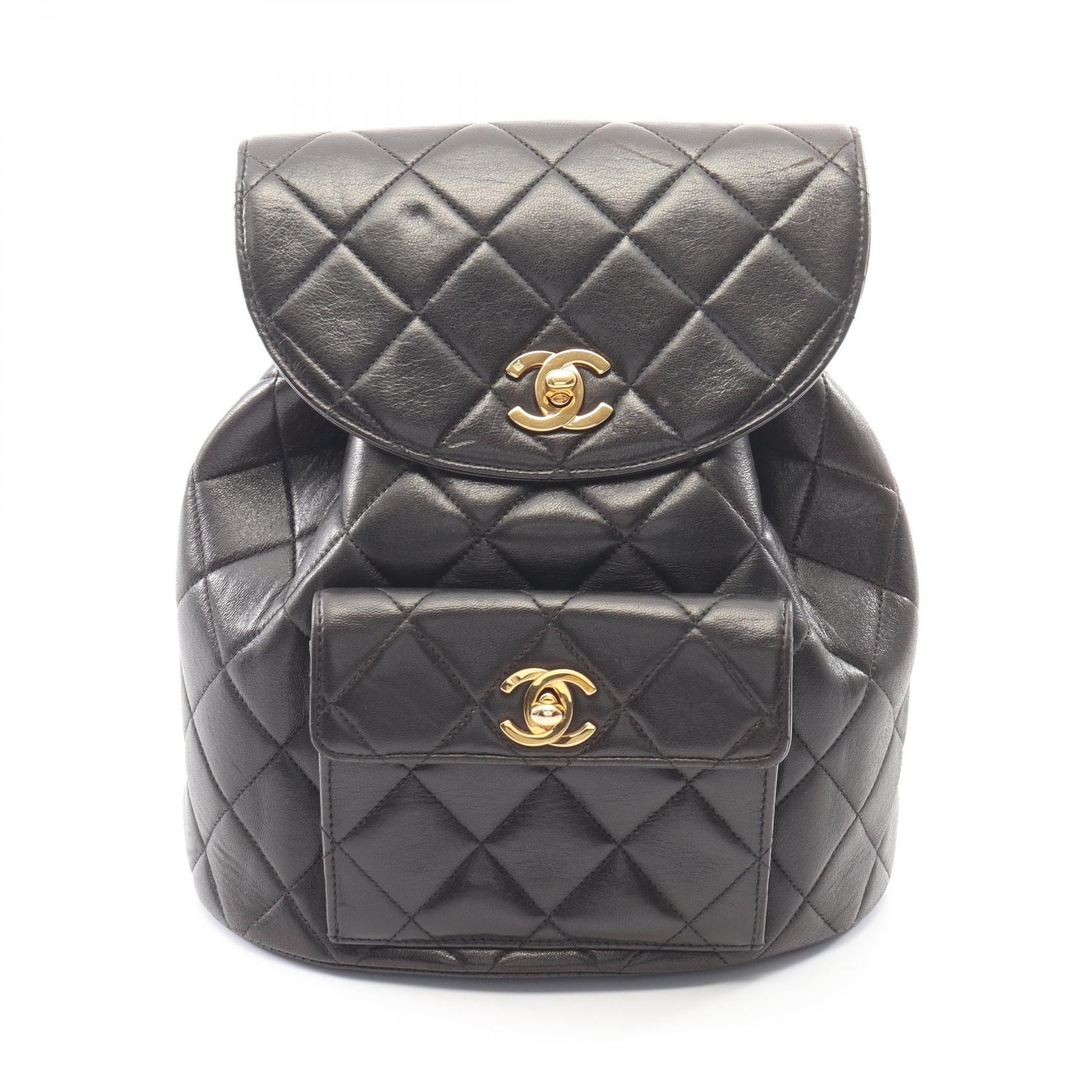 シャネル CHANEL マトラッセ リュックサック バックパック バッグ ラムスキン(羊革) レディース ブラック系 【中古】
