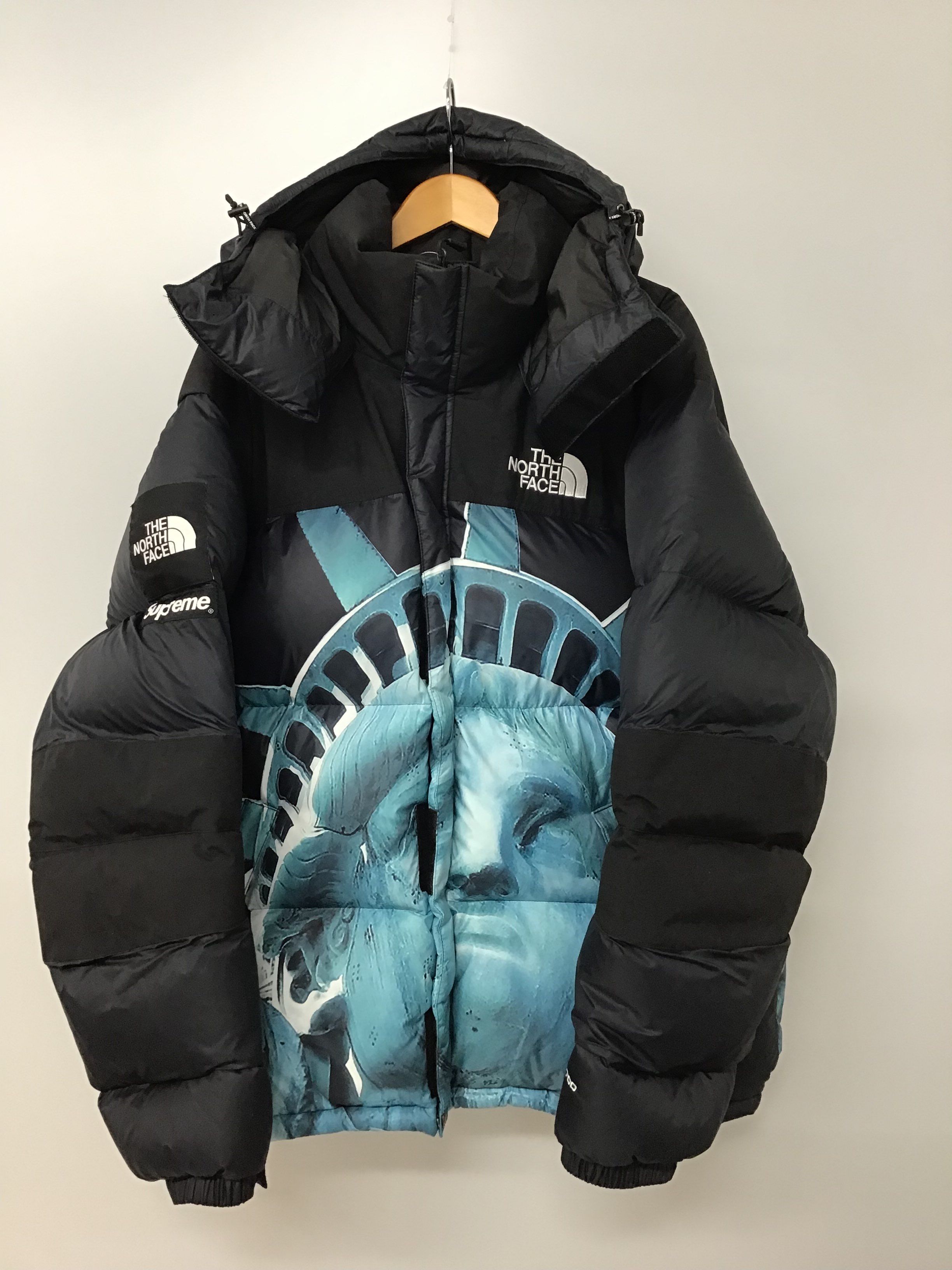 Supreme x The North Face Statue of Liberty Baltoro Jacket "Black"