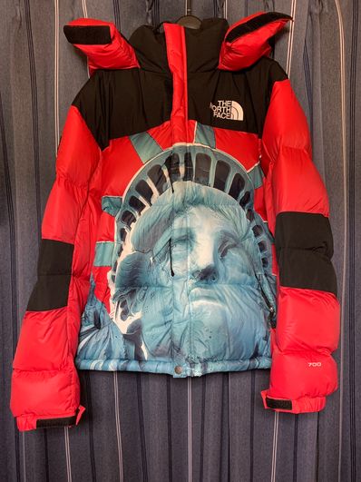 Supreme x The North Face Statue of Liberty Baltoro Jacket "Red"