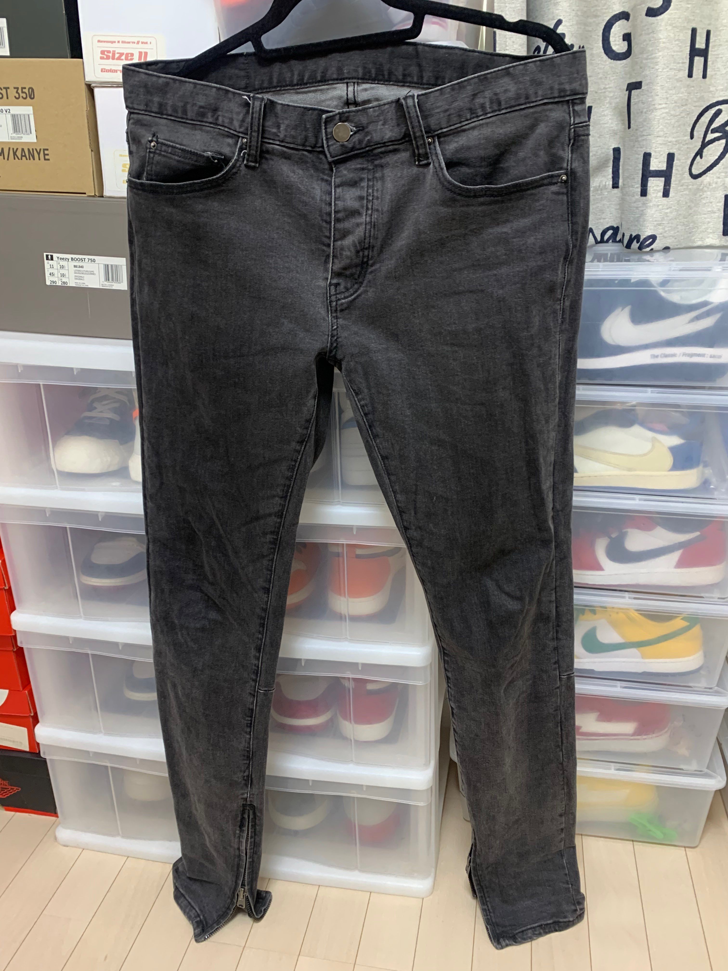 FEAR OF GOD ESSENTIALS Denim Jeans "Light Indigo"