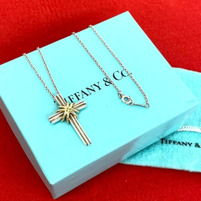TIFFANY&Co. ティファニー シグネチャー クロス ネックレス シルバー925 K18イエローゴールド ネックレス シルバー
41370