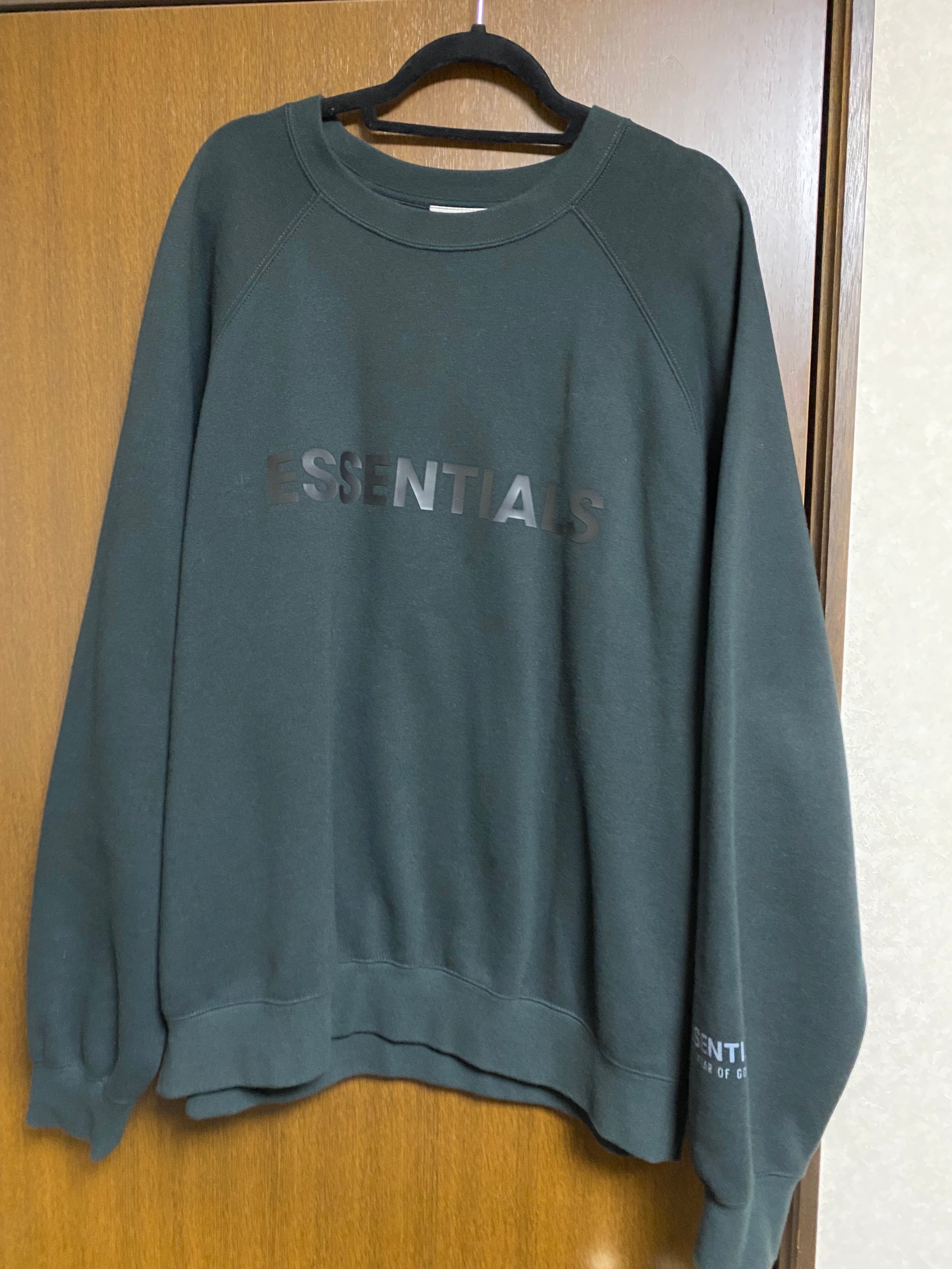 FEAR OF GOD ESSENTIALS 3D Silicon Applique Crewneck "Black"