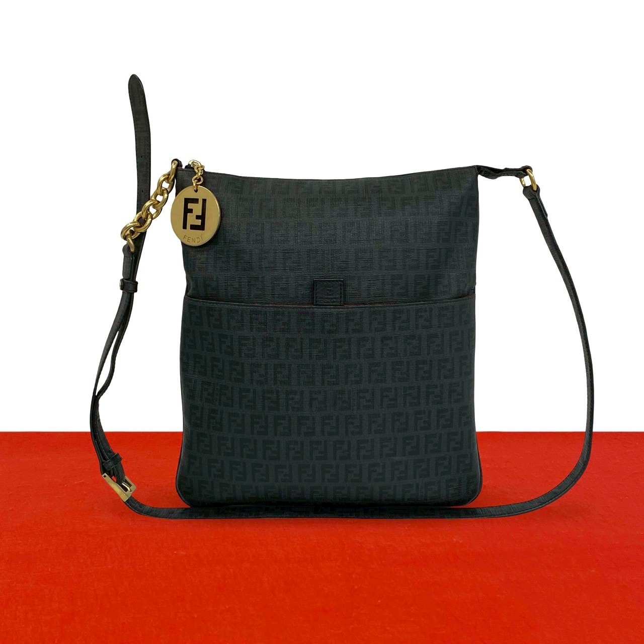 FENDI フェンディ ズッキーノ 柄 レザー PVC ショルダーバッグ ブラック
69778