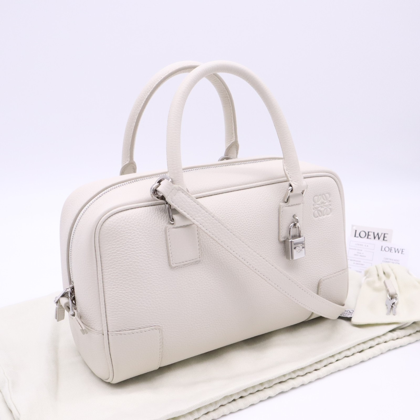 美品 LOEWE ロエベ ソフトグレインカーフ アマソナ23 バッグ ソフトホワイト A039N07X24 2wayハンドバッグ ホワイト グレインカーフレザー レディース