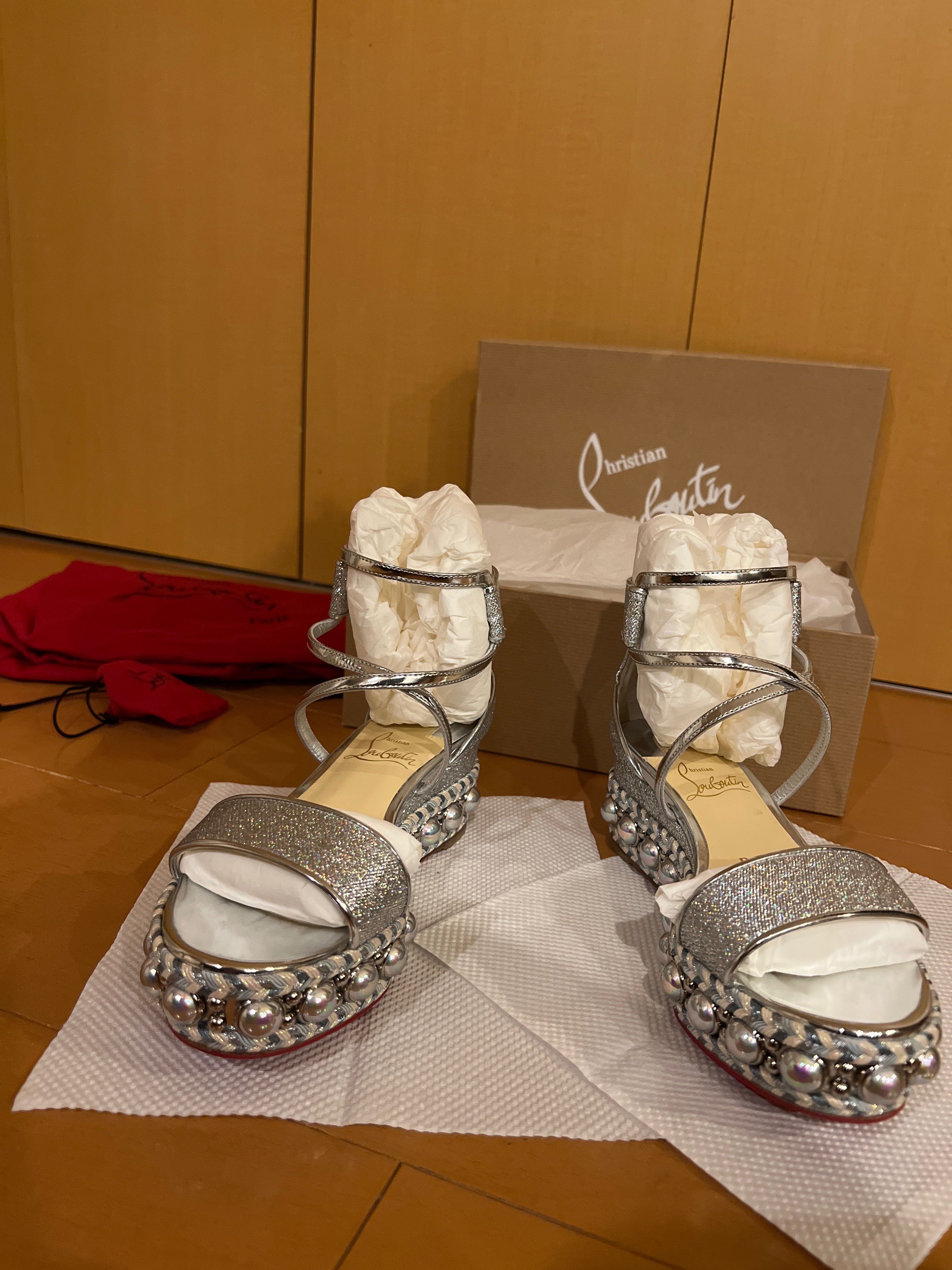 フラットサンダル