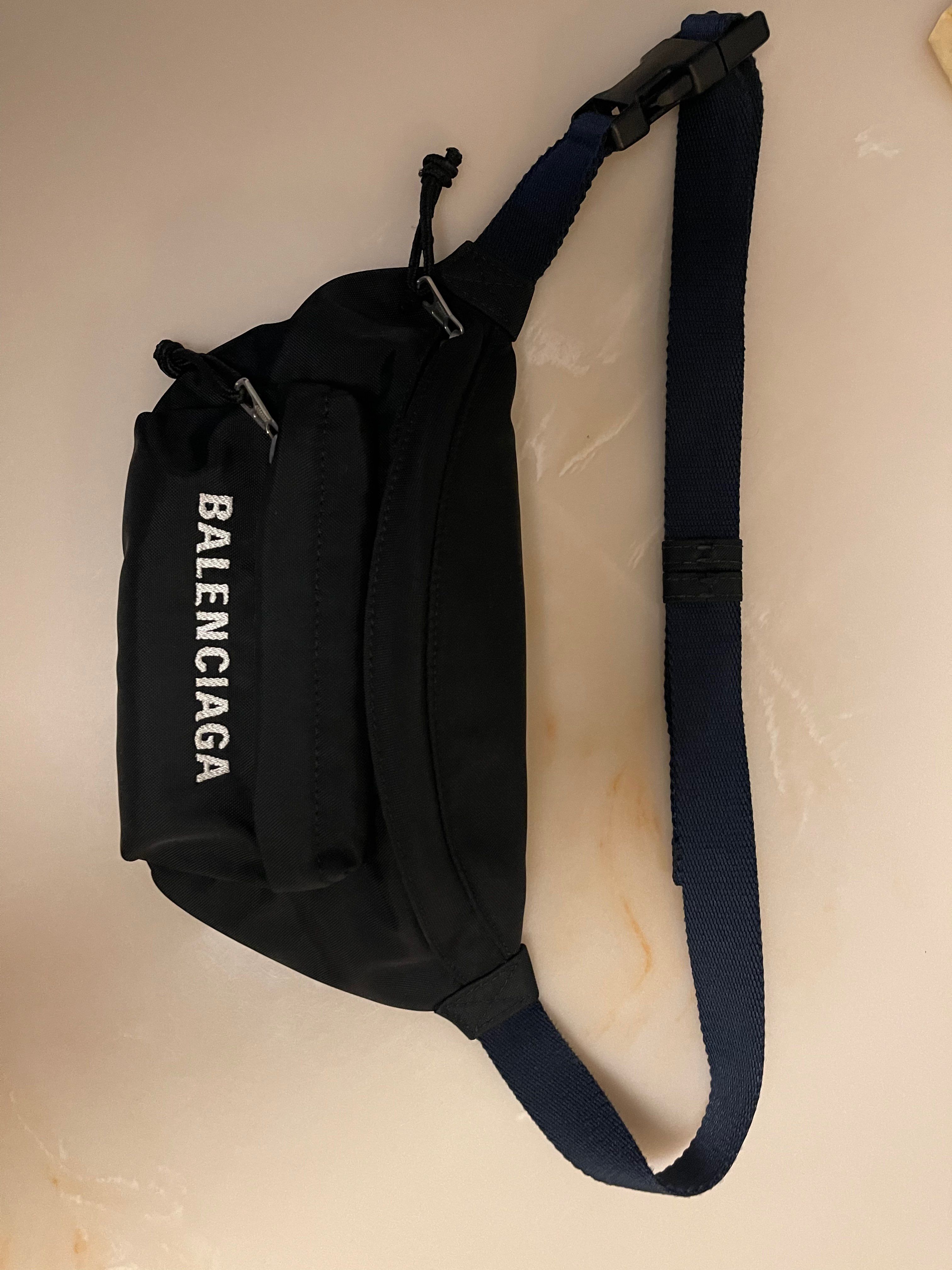 BALENCIAGA Wheel Beltpack "Black"