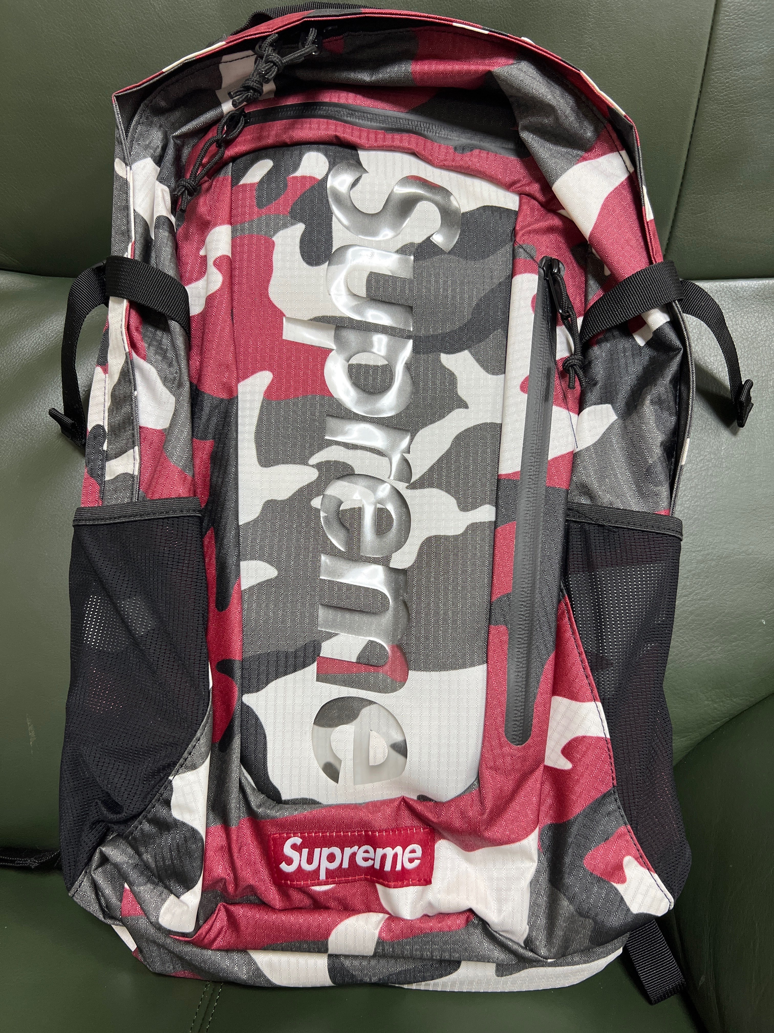 Supreme Backpack 21SS "Red Camo"