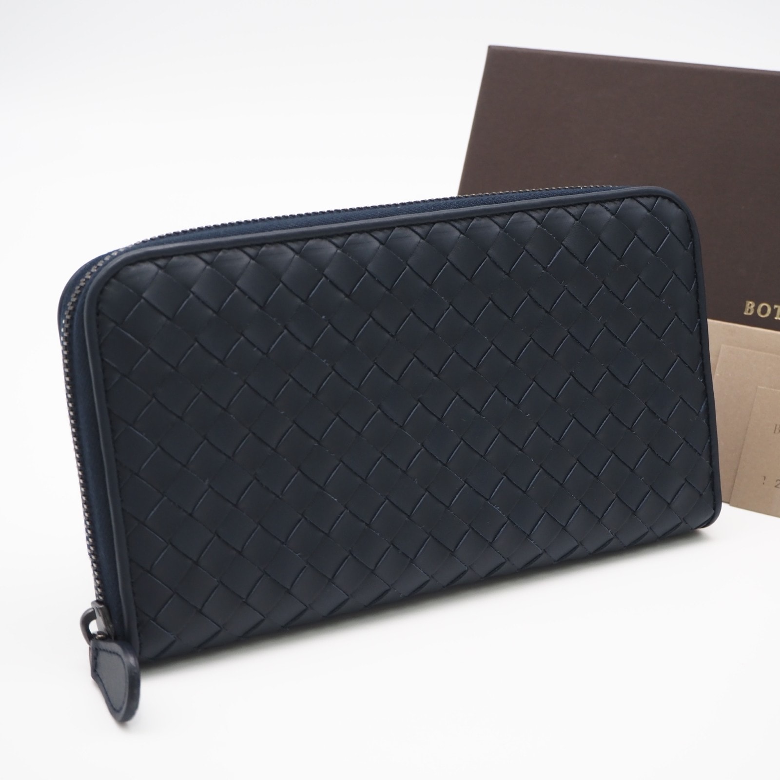 極美品 BOTTEGAVENETA ボッテガヴェネタ イントレチャート ラウンドファスナー長財布 114076 長財布 ネイビー カーフレザー メンズ