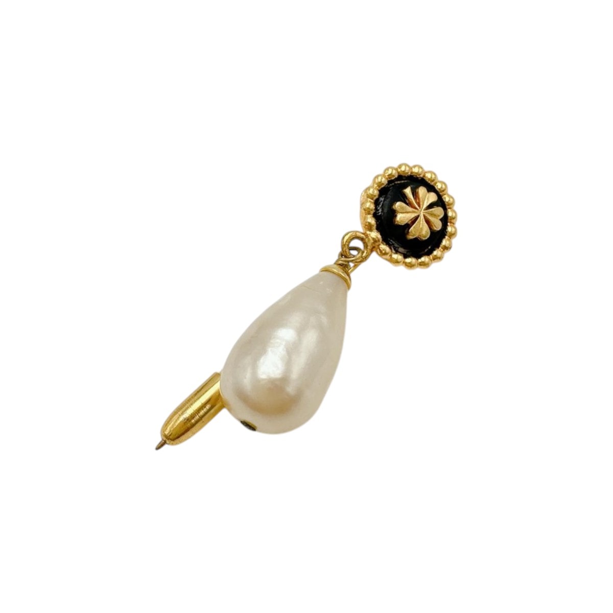 シャネル CHANEL おしゃれ おでかけ 結婚式 ブローチ