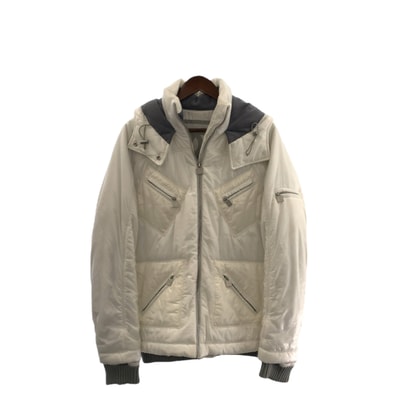 美品 CHANEL シャネル ココマーク サイズ44 ホワイト グレー シルバー金具 ナイロン ダウンジャケット アウター ナイロンジャケット 600629 【中古】