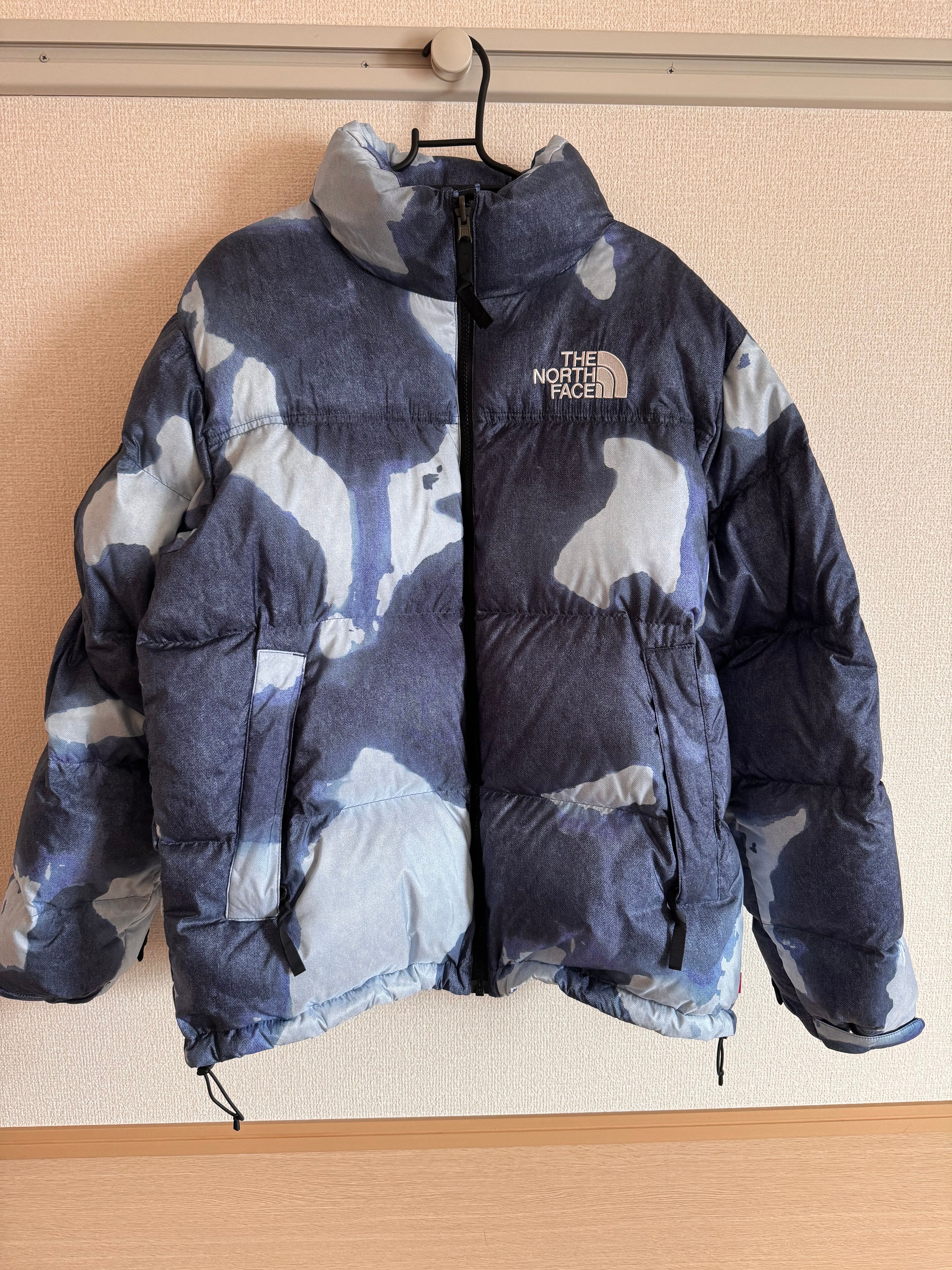 Supreme x The North Face Bleached Denim Print Nuptse Jacket "Indigo"