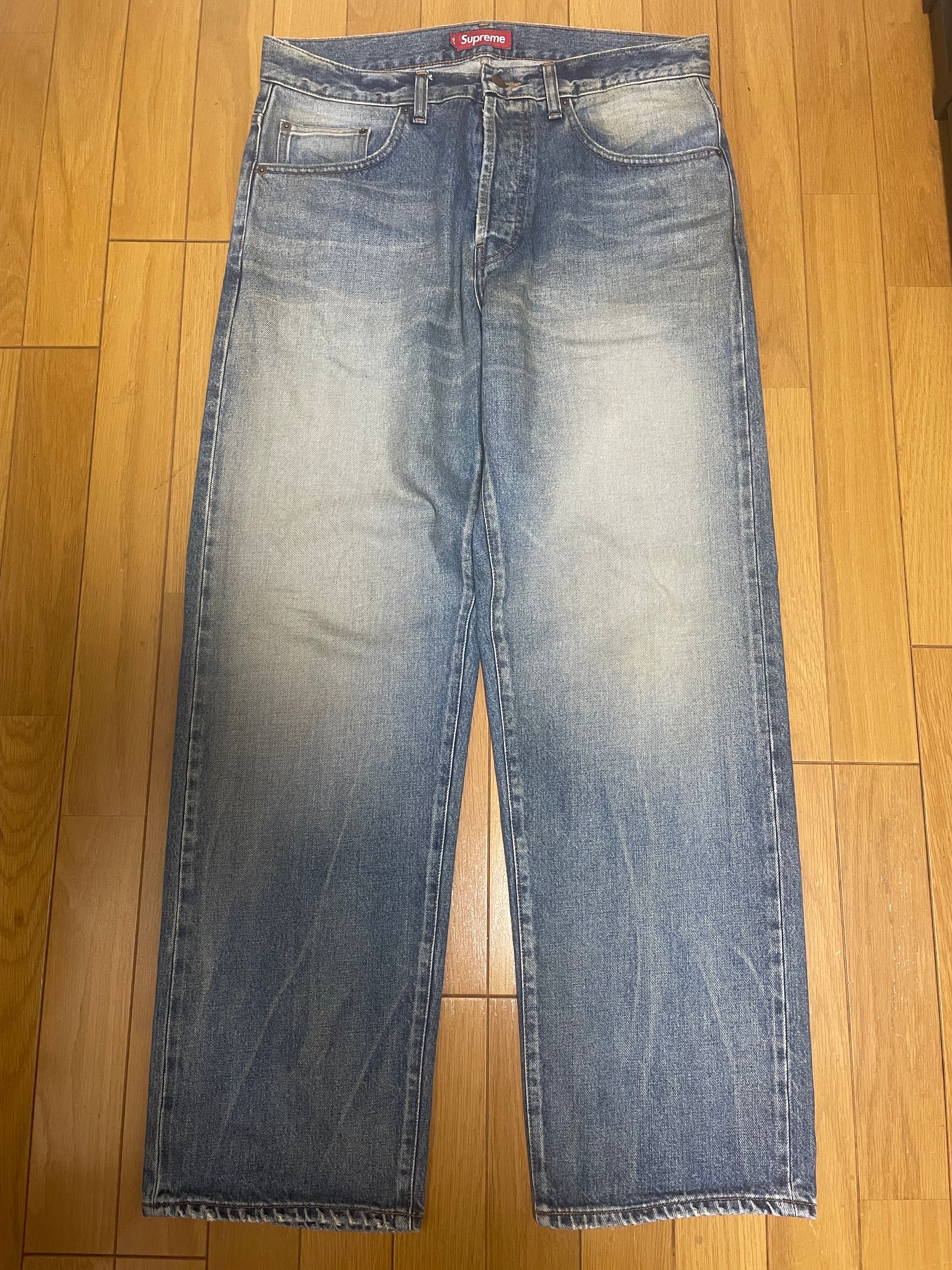 Supreme Distressed Loose Fit Selvedge Jean "Washed Indigo" (24SS)