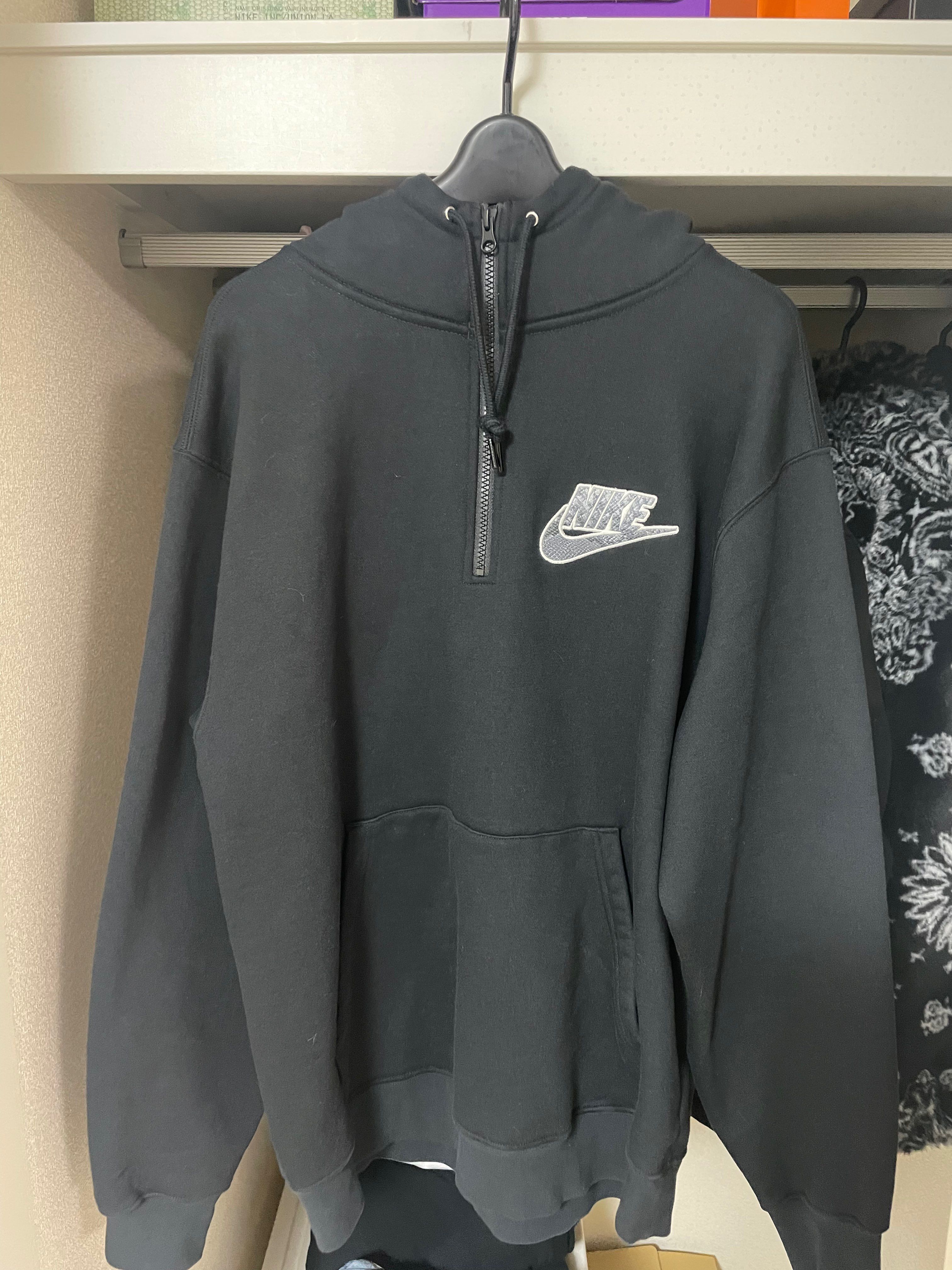 Supreme / Nike® Half Zip Hooded Sweatshirt "Black"