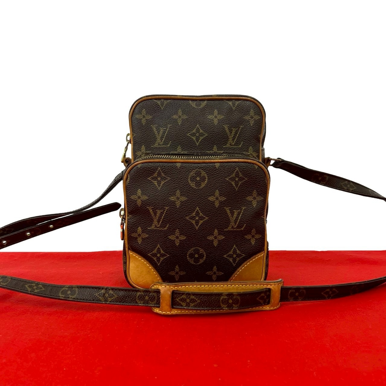 LOUIS VUITTON ルイヴィトン アマゾン モノグラム レザー PVC ショルダーバッグ ブラウン
 01164
