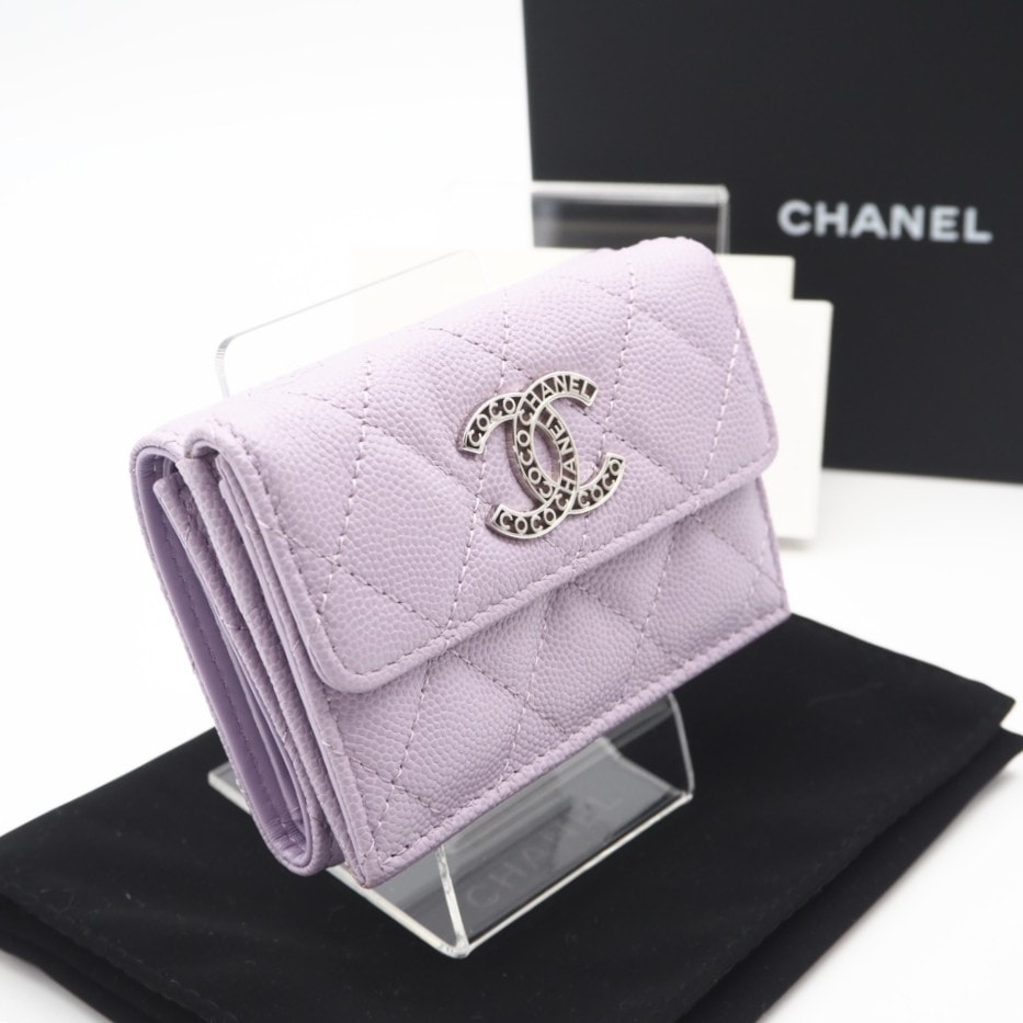 美品 CHANEL シャネル キャビアスキン ココマーク 三つ折り財布 AP3827 三つ折り財布 パープル ホワイト キャビアスキン レディース