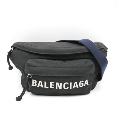 BALENCIAGA(バレンシアガ)ウィール ベルトバッグ ショルダーバッグ ボディバッグ ブラック ナイロン ロゴ刺繍 533009【中古】