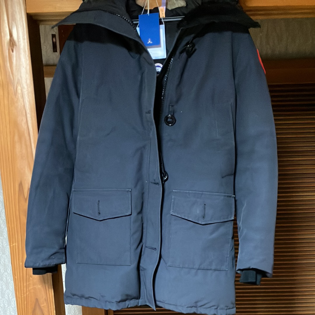 CANADAGOOSE レディースダウンジャケット正規品【カナダグース】Mサイズ