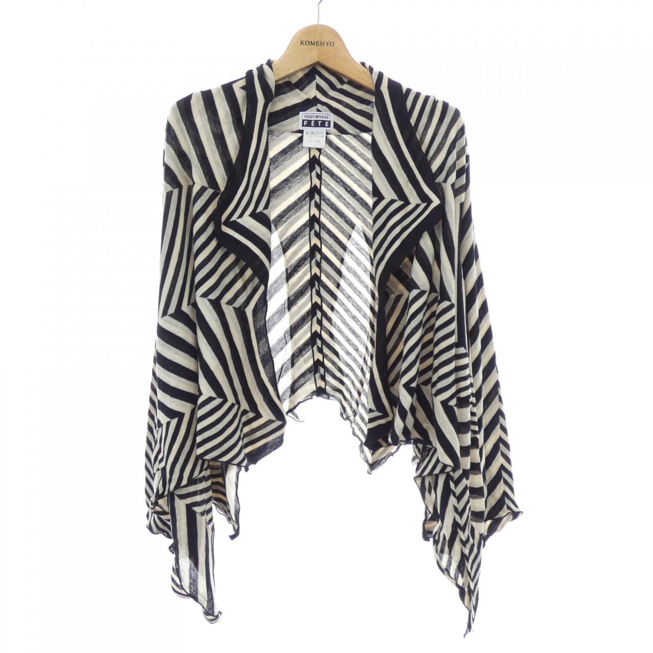 イッセイミヤケ ISSEY MIYAKE カーディガン