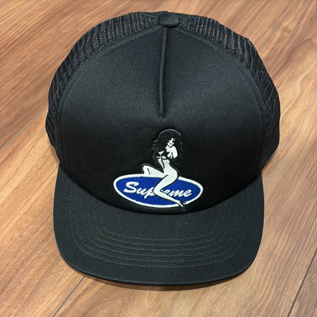 Supreme Pin Up Mesh Back 5-Panel "Black"