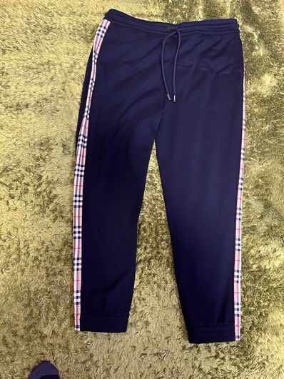 Burberry スウェット