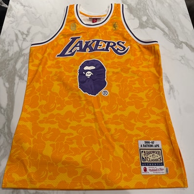 A BATHING APE x Mitchell & Ness x NBA Los Angeles Lakers Swingman Jersey "Yellow"
