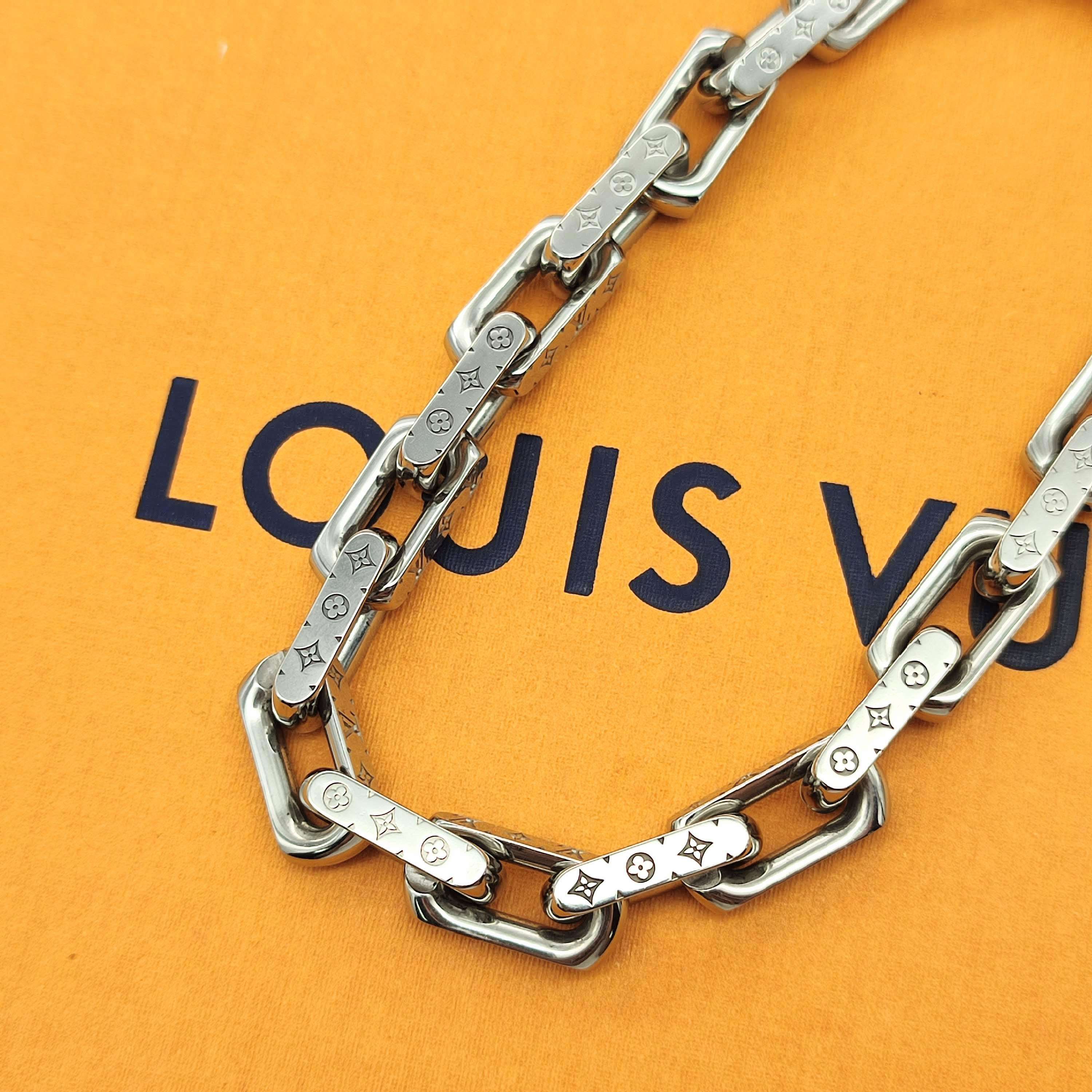 Louis Vuitton Monogram Chain Necklace "Silver"